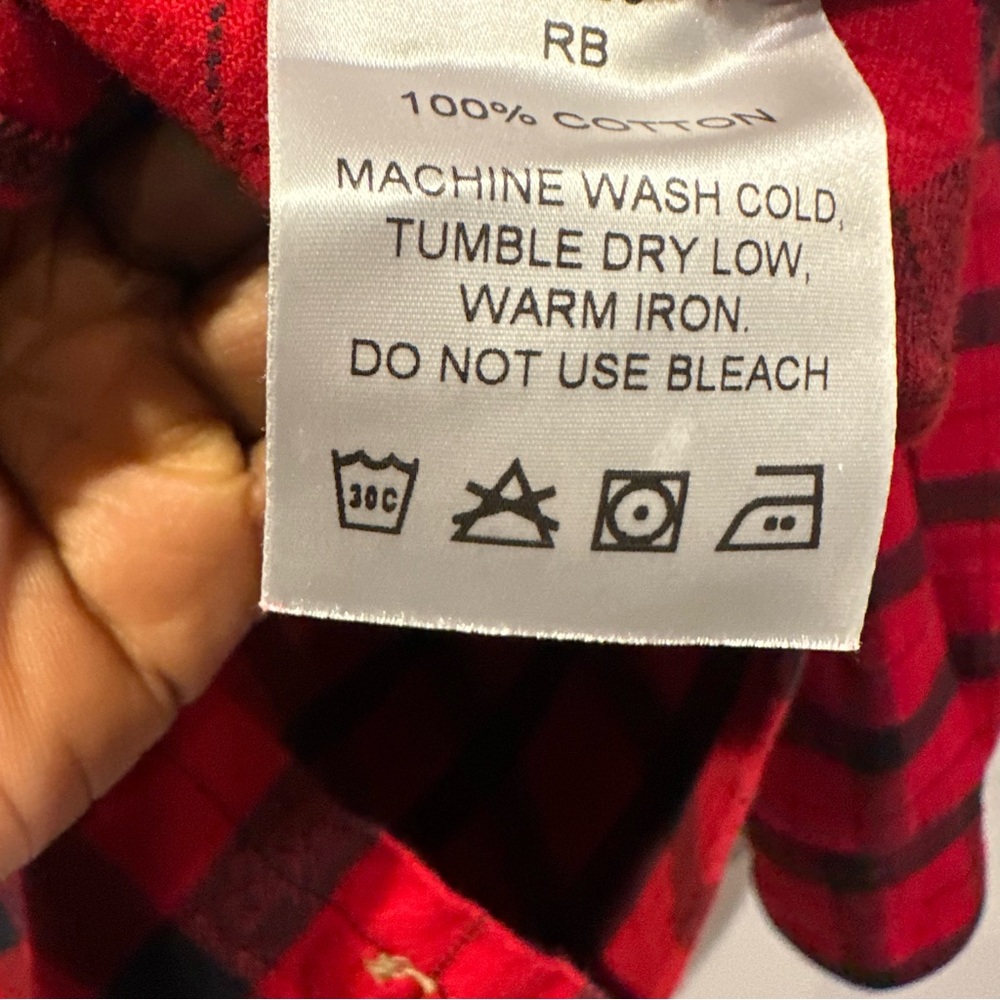 Filson Men's Alaskan Guide Shirt In Red and Black Plaid Flannel - Picture 9 of 10
